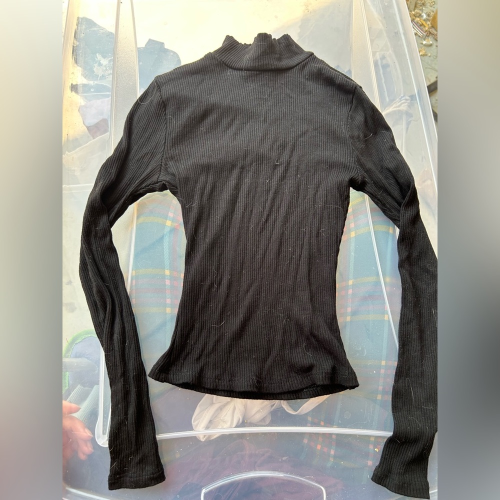 Windsor mock neck top